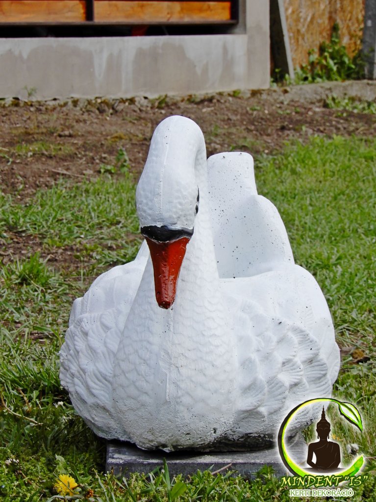 Mindent 'Is' kerti dekoráció 44